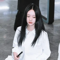 Lee Hyeri [ cô ]