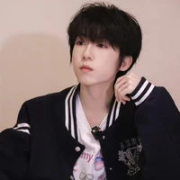 Dương Bác Văn / Hắn /