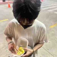 Lê Quang hùng (phone)