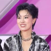 -Nguyễn Diệu Huyền-