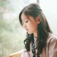 Nu9 lúc nhỏ