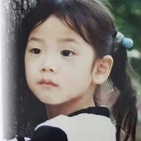 Kim Jisoo (lúc nhỏ) - Y