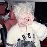 Hoàng Đức Duy- bông