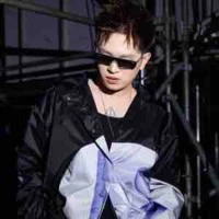 Bray(27 tuổi)