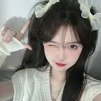 Mẹ Mạc Thần ( Lâm Hi Hi )