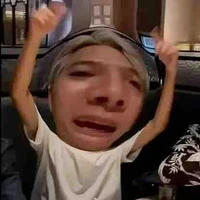 Nghi nè má