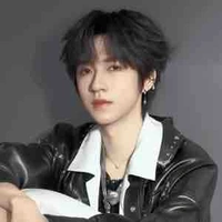 Hạ Tuấn Lâm - hắn