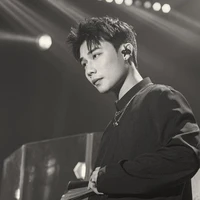 Nguyễn Hữu Sơn (Swan Nguyễn)