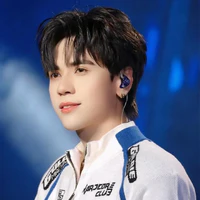 Lê Quang Hùng 