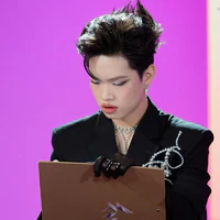 ntp_pháp kiều
