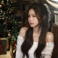 Vũ Ngọc My_quản lí Yuna