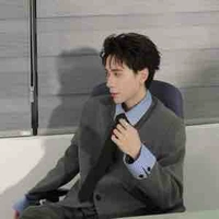 Quang Hùng (Phone)