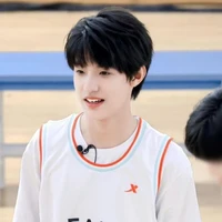 Trương Trạch Vũ_Y