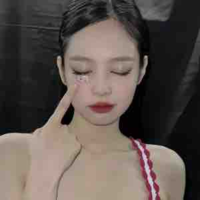 KIM JENNIE ( jen)