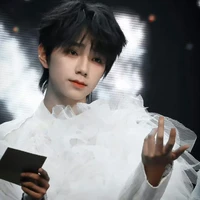 Vương Lỗ Kiệt _anh
