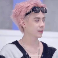 Quang  hùng