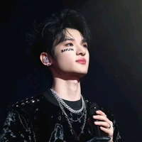 Trương Tuấn Hào (Thủy Hồ Ly)