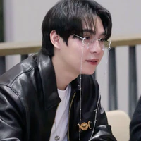 First ( Anh )
