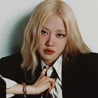 Park Chaeyoung<chị>