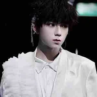 Vương Lỗ Kiệt-anh