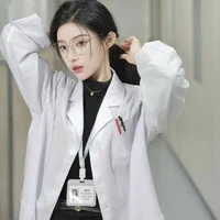 Tạ Mễ - Bác sĩ điều trị riêng của cậu