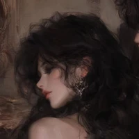 Elara Lucinda