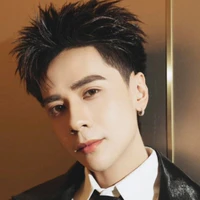 Quang Hùng