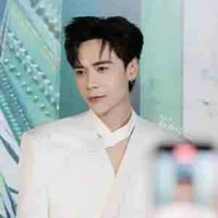 All trừ ai thì trừ 