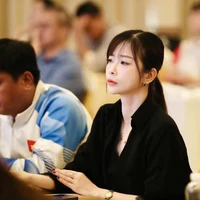 Châu Tuyết Vân - cô