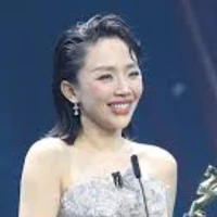 Nguyễn Khoa Tóc Tiên