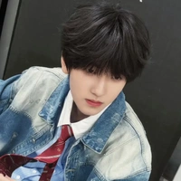 Tả Kì Hàm_cậu
