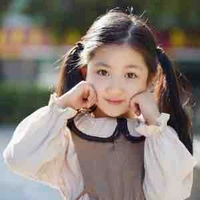 Lý Tiêm Tiêm_lúc nhỏ