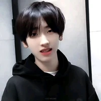 Tả Kỳ Hàm -cậu