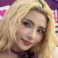 Nguyễn Hiền Mai (Maiquinn)