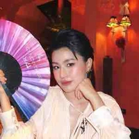 Nguyễn Diệu Huyền - Cô