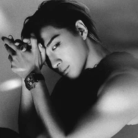 °• Dong Youngbae •°