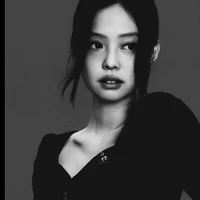 Kim Jennie - em