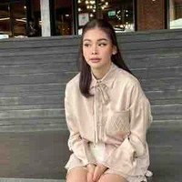 Engfa Warha (bạn cô) -Y