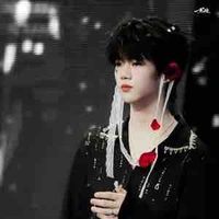 Trương Hàm Thuỵ