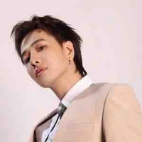 Hoàng Kim Long