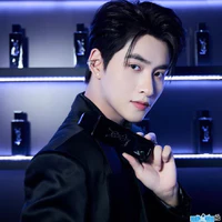 Huỳnh Hoàng Hùng (trước khi xuyên)