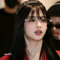 Jung Ahyeon [ Chị]
