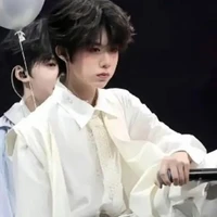 Trần Dịch Hằng_Anh