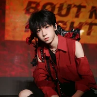 Dương Bác Văn_hắn