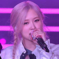 Park Chaeyoung (Cô)