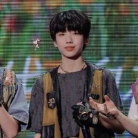 Nhiếp Vĩ Thần