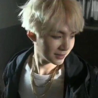 Min Yoongi( Hắn)