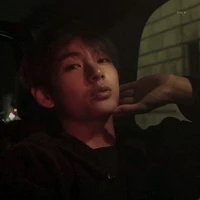 Kim Taehyung( Anh)