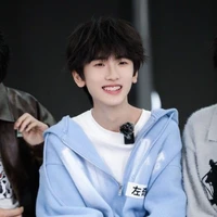 Tả Kỳ Hàm - cậu