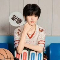Trương Hàm Thụy_Y